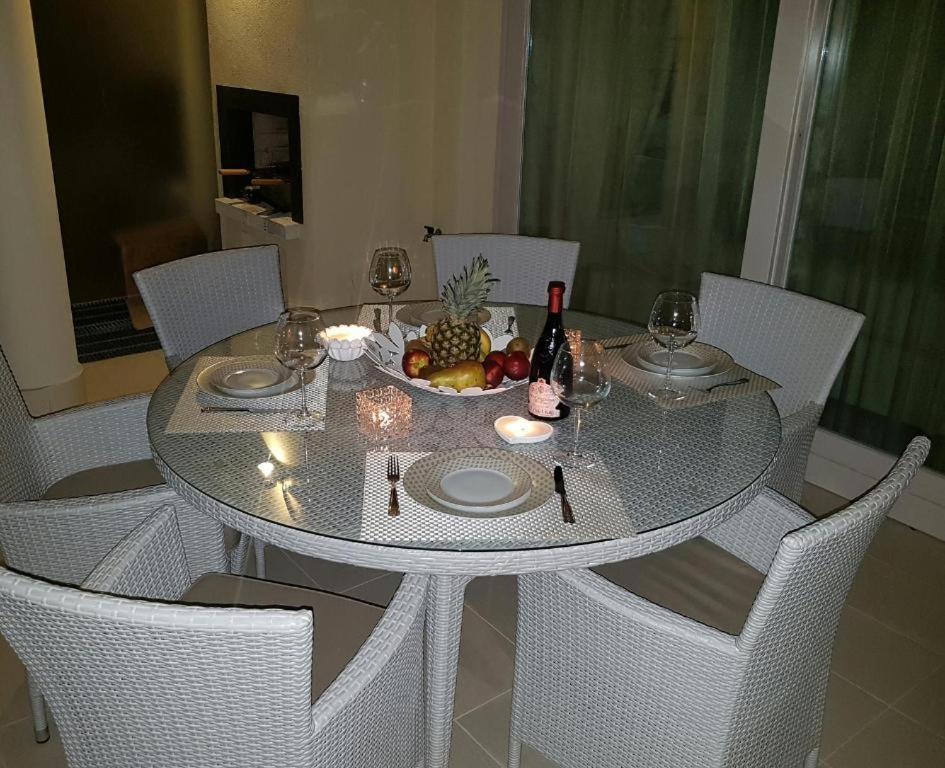 De Luxe Apartments Eden سيرمِيوني المظهر الخارجي الصورة